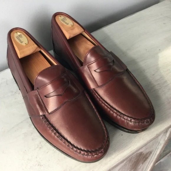 ALLEN EDMONDS CAMERON BURGUNDY LEATHER LOAFERS